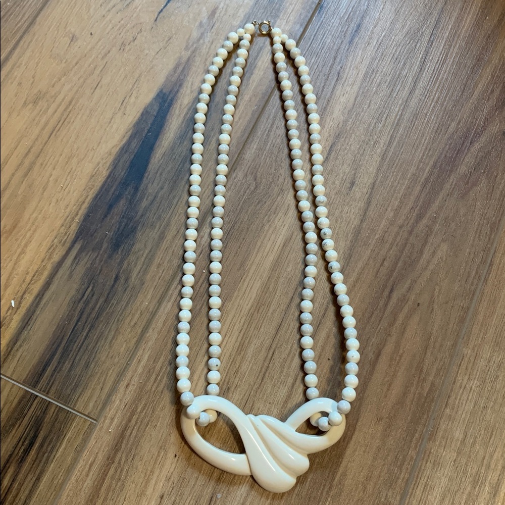 90’s faux white stone statement necklace 22” long